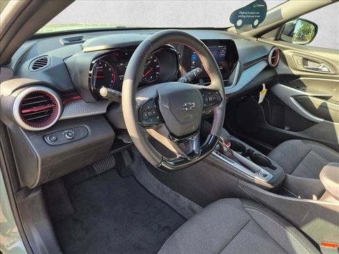 Used 2024 Chevrolet Trax RS w/ Driver Confidence Package FWD image 10