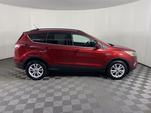 Used 2018 Ford Escape SEL AWD/4WD image 5