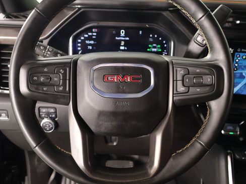 Used 2024 GMC Sierra 2500 AT4 w/ AT4 Premium Plus Package AWD/4WD image 3