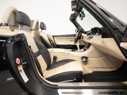 Used 2000 BMW Z8 RWD image 43