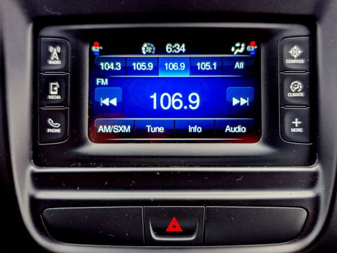 Used 2015 Chrysler 200 S w/ Comfort Group image 13