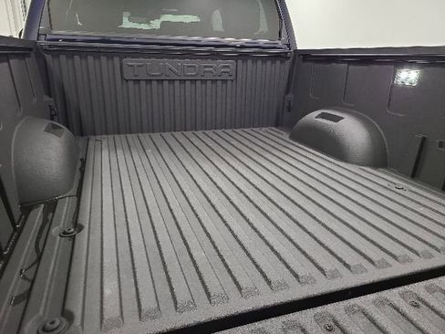 Used 2023 Toyota Tundra Platinum AWD/4WD image 43