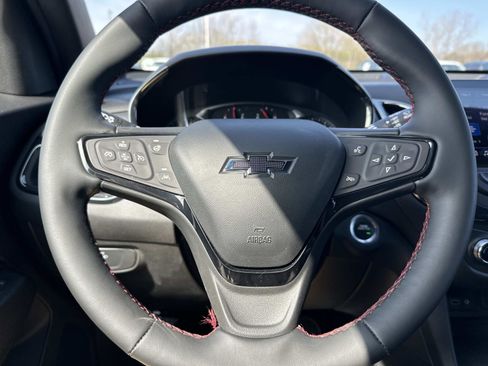 Certified 2023 Chevrolet Equinox RS FWD image 19