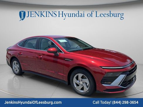 New 2026 Hyundai Sonata SE FWD image 1