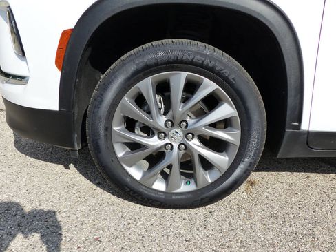 Used 2025 Buick Enclave Preferred FWD image 15