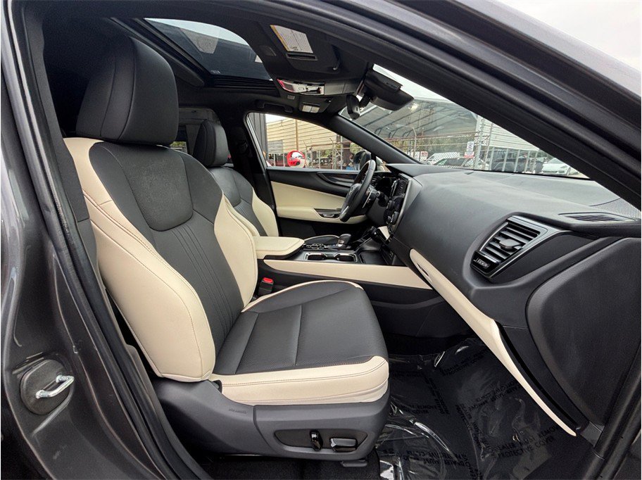 Used 2024 Lexus NX 350h AWD image 40