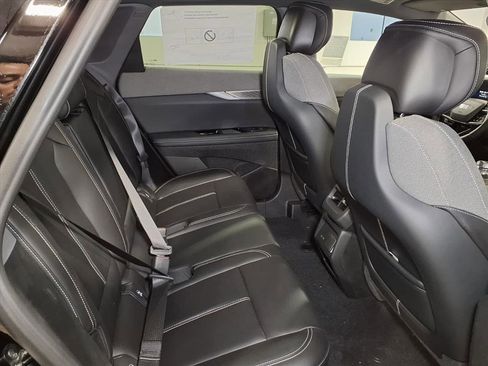 New 2026 Cadillac Optiq Sport 1 image 7