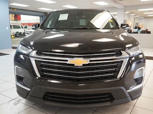 Used 2023 Chevrolet Traverse LT image 15