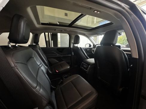 Certified 2025 Lincoln Aviator AWD w/ Jet Appearance Package image 2