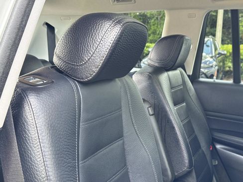 Used 2024 Mercedes-Benz GLS 580 4MATIC image 26