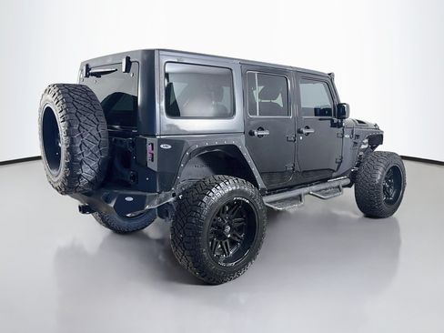 Used 2018 Jeep Wrangler Unlimited Rubicon w/ Cold Weather Group AWD/4WD image 10
