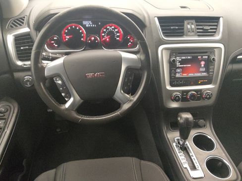 Used 2015 GMC Acadia SLE image 22