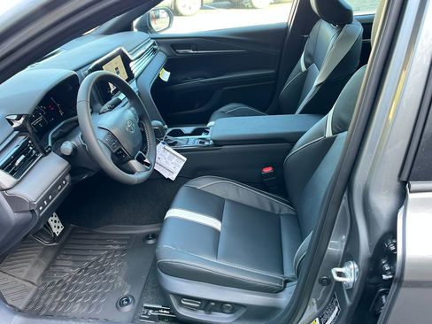 New 2026 Toyota Camry SE w/ Convenience Package image 9