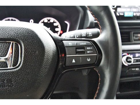 Used 2025 Honda Pilot TrailSport image 25