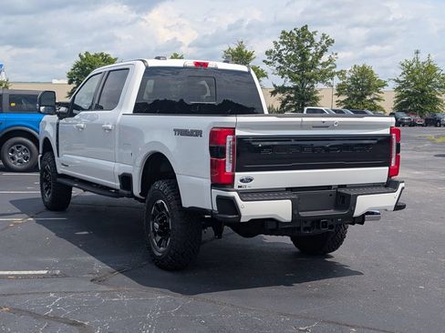 New 2026 Ford F350 Platinum w/ Tremor Off-Road Package AWD/4WD image 4