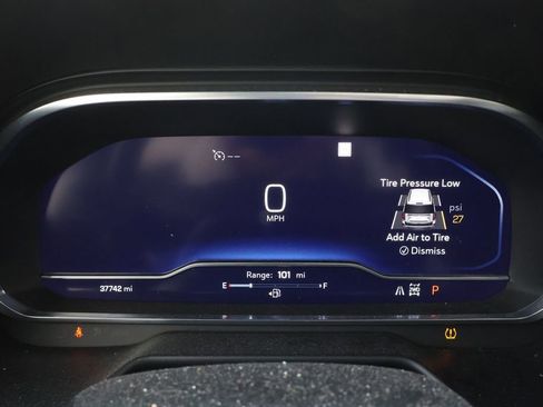 Used 2023 Chevrolet Tahoe Premier image 21