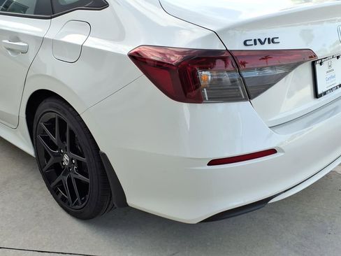 Used 2026 Honda Civic FWD Hybrid Sedan image 19
