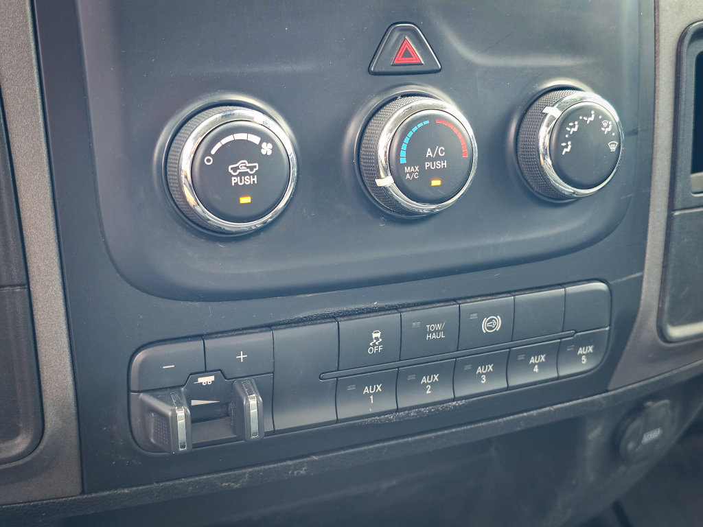 Used 2018 RAM 5500 Tradesman w/ Max Tow Package AWD/4WD image 22