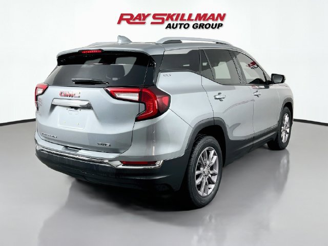 Used 2024 GMC Terrain SLT AWD/4WD image 7