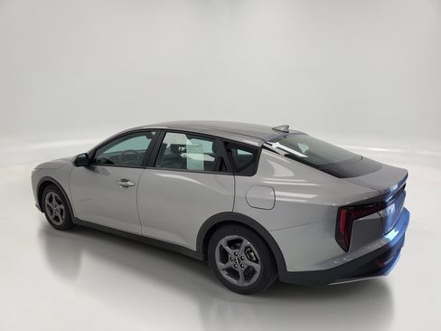 Used 2025 Kia K4 FWD image 3