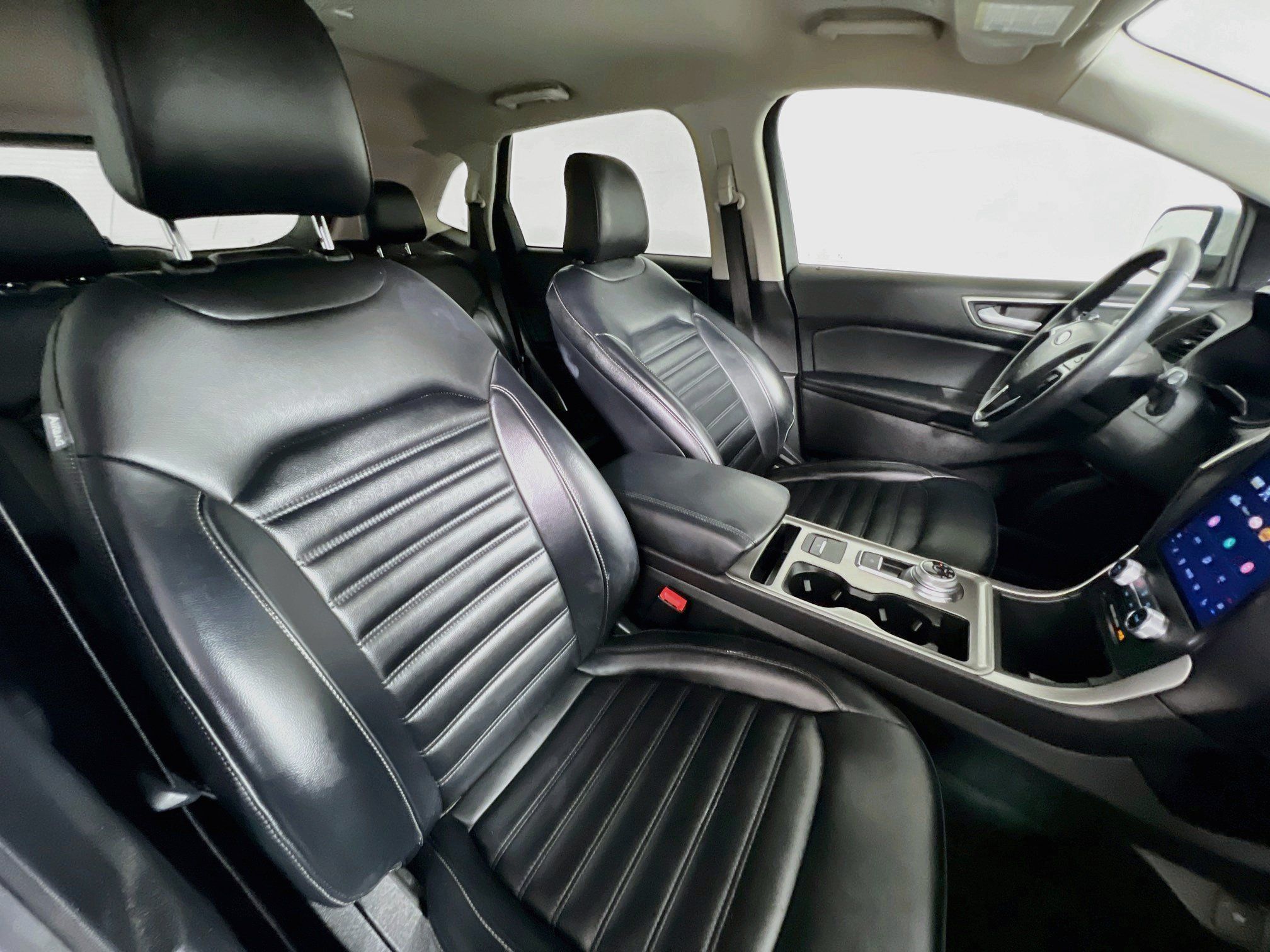 Used 2024 Ford Edge SEL AWD/4WD image 30