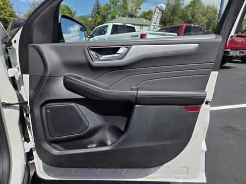 Used 2024 Ford Escape SE w/ PHEV Premium Package FWD image 22