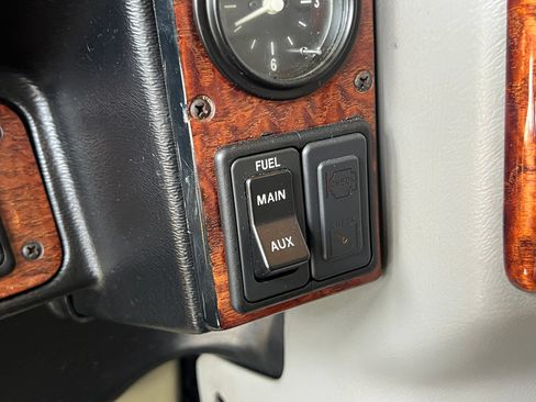Used 1997 HUMMER H1 4-Door Hard Top AWD/4WD image 46