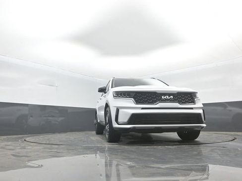 Used 2022 Kia Sorento S w/ Panoramic Sunroof Package FWD image 33