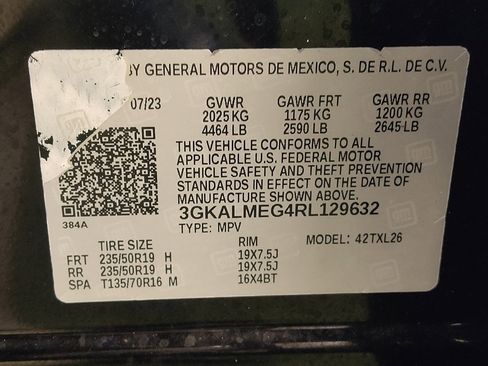 Used 2024 GMC Terrain SLE w/ Driver Convenience Package FWD image 33