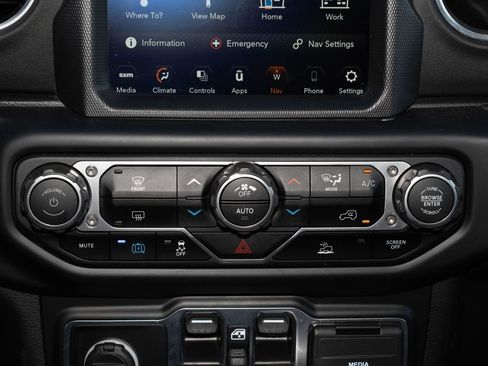 Used 2023 Jeep Wrangler Unlimited Rubicon 4xe AWD/4WD image 21