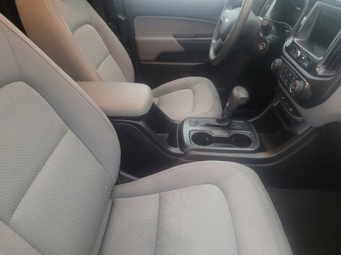 Used 2019 Chevrolet Colorado W/T w/ WT Convenience Package RWD image 21