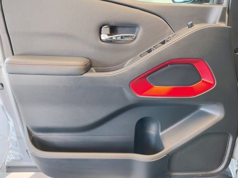 Certified 2024 Nissan Frontier PRO-4X w/ Technology Package image 29