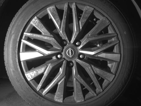 Used 2025 Nissan Altima 2.5 SV image 13