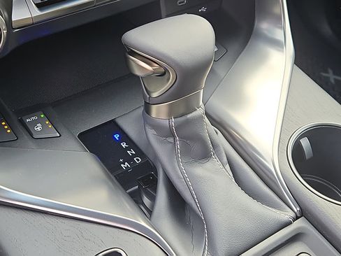 New 2025 Lexus LX 600 4WD w/ Luxury Package image 11