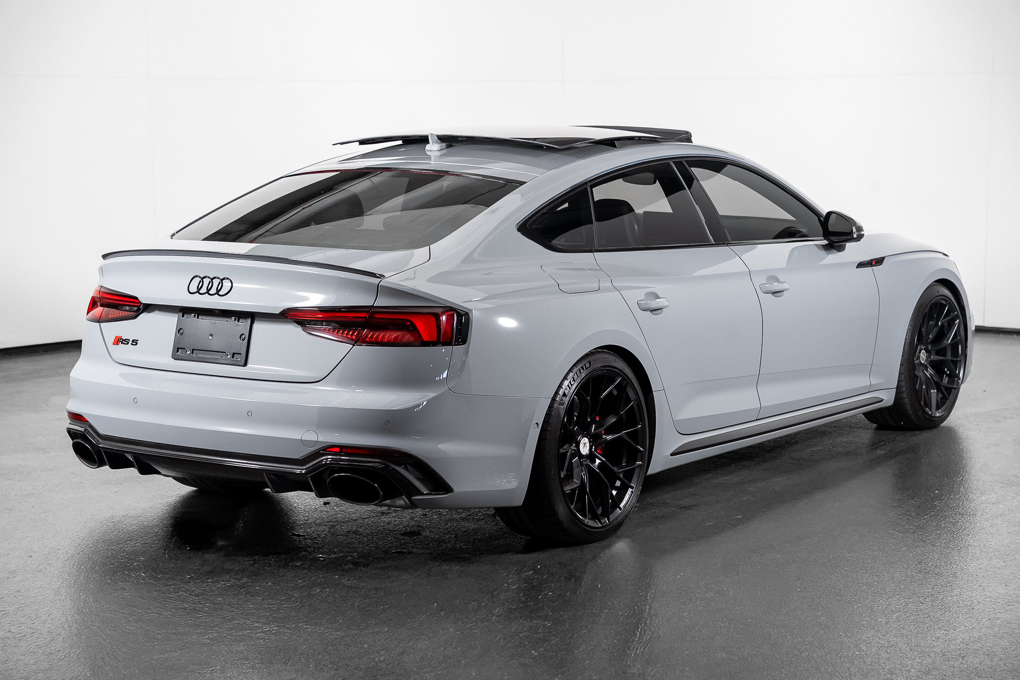 Used 2019 Audi RS 5 Sportback AWD/4WD image 31