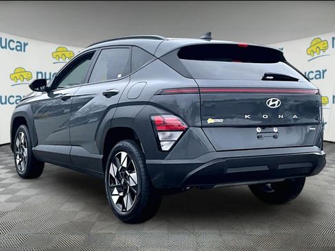 Used 2025 Hyundai Kona SEL image 4