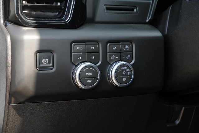 Used 2026 GMC Sierra 2500 AT4 AWD/4WD image 13