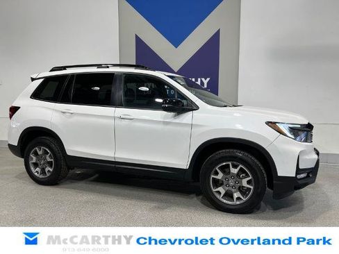 Used 2022 Honda Passport TrailSport image 3