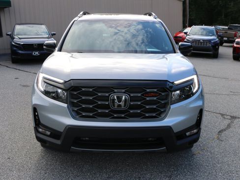 Used 2023 Honda Passport TrailSport image 11
