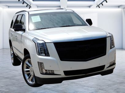 Used 2017 Cadillac Escalade Platinum