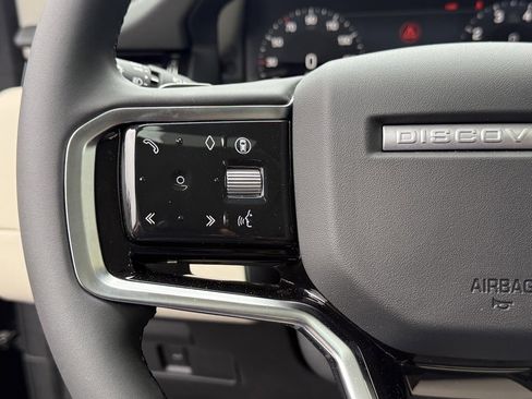 New 2025 Land Rover Discovery Sport S image 17