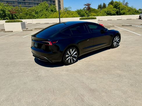 Used 2025 Tesla Model 3 RWD image 9
