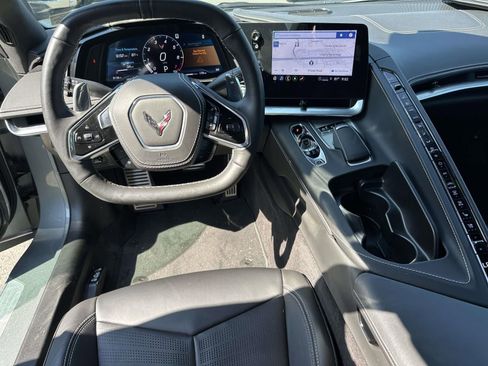 Used 2023 Chevrolet Corvette Stingray Premium Conv w/ Battery Protection Package RWD image 8