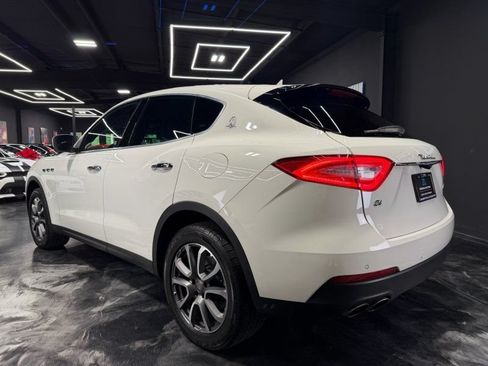Used 2018 Maserati Levante AWD/4WD image 7