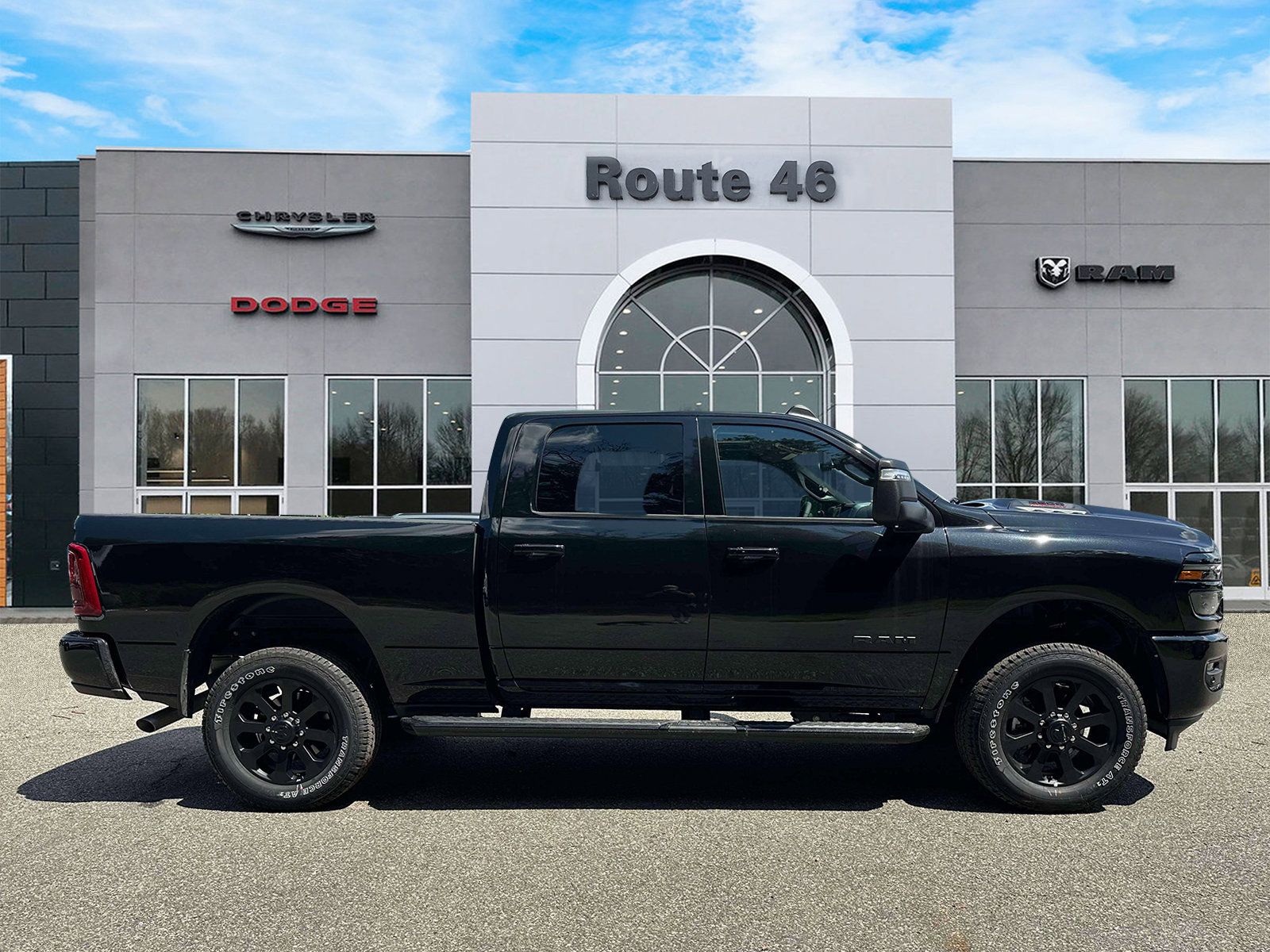 Used 2025 RAM 2500 Laramie w/ Night Edition AWD/4WD image 6