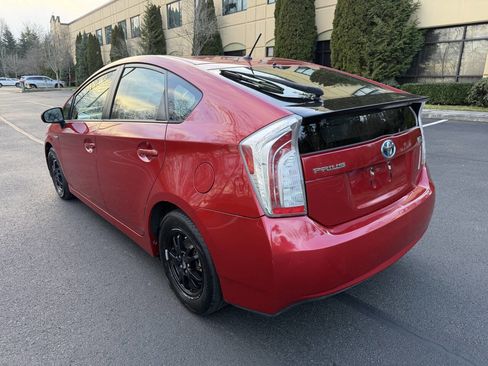 Used 2012 Toyota Prius Four image 8