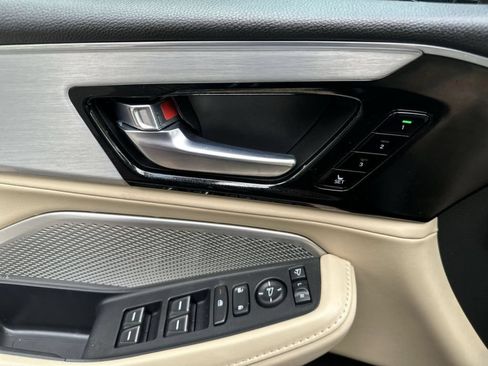 Used 2023 Acura MDX FWD w/ Technology Package image 15