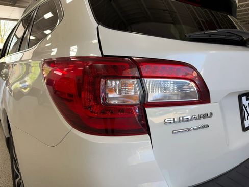 Used 2016 Subaru Outback 2.5i Limited image 8