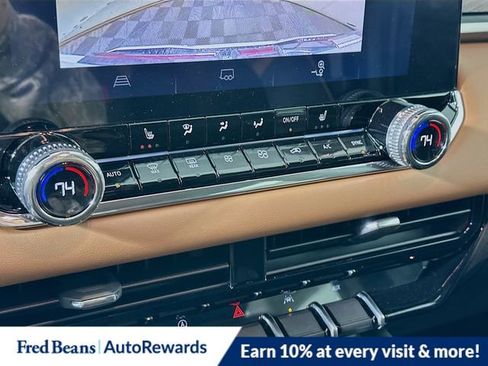 New 2025 GMC Canyon AT4 image 12