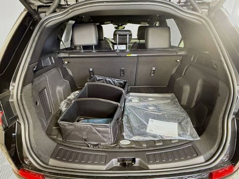 New 2026 Land Rover Discovery Sport Landmark AWD/4WD image 27
